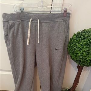 Nike women’s Heather Gray Joggers